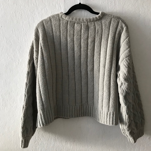 Moon & Madison Beautiful Cropped Sweater - Picture 8 of 8